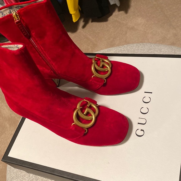 Never worn. NIB. Gucci Velvet/Malaga Kid Bootie Size 37. - Picture 1 of 6